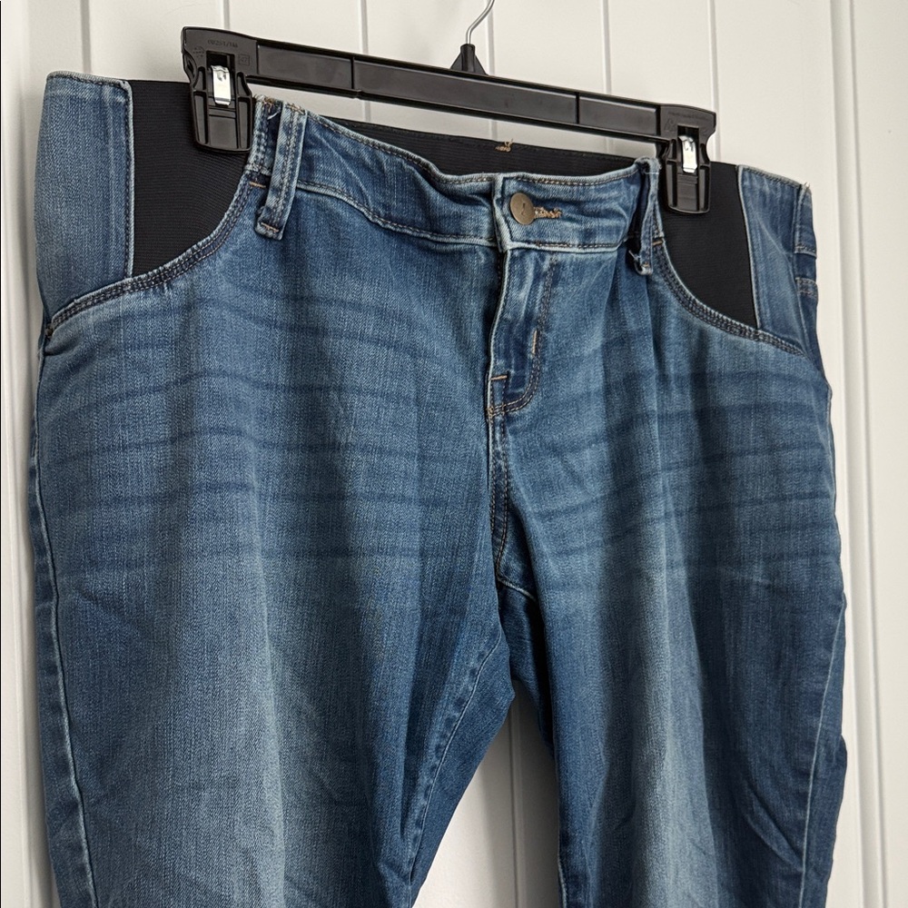 Maternity Jeggings - Picture 2 of 5